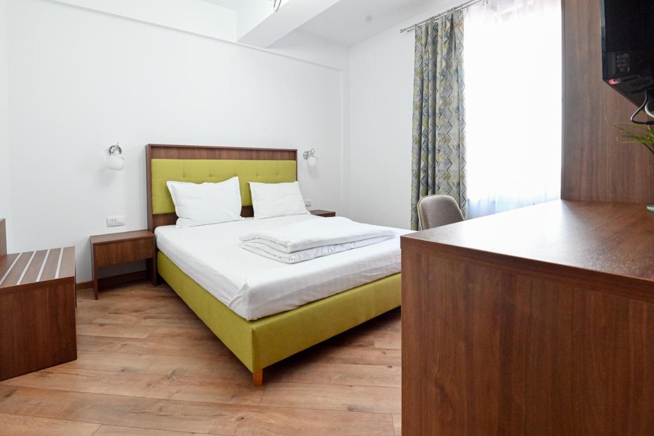 Helios Hotel Sulina Exterior photo
